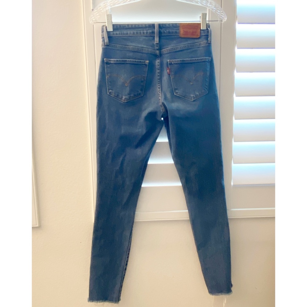 Levi's 721 ๐High Rise Skinny Women's Jeans Size 25 Medium Wash Knee Holes - Picture 10 of 11